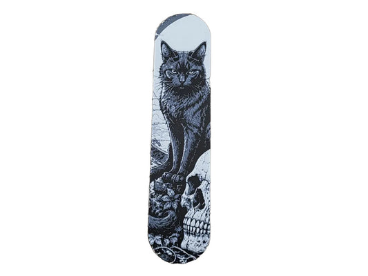 Gotisches Lesezeichen mit schwarzer Katze und Totenkopf
