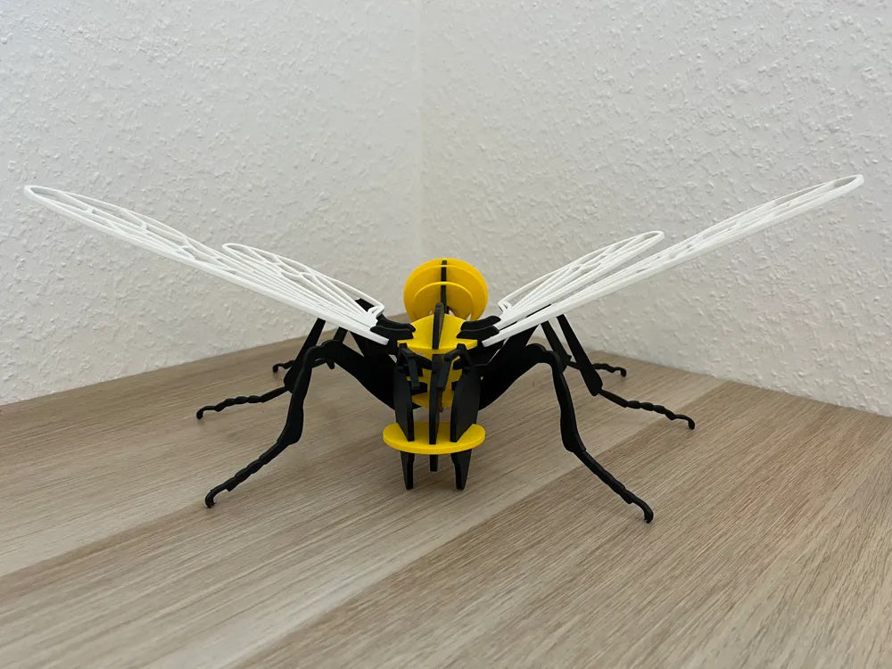 Zusammengesetztes Wespen-3D-Puzzle in Schwarz, Gelb und Weiß – Ansicht 2