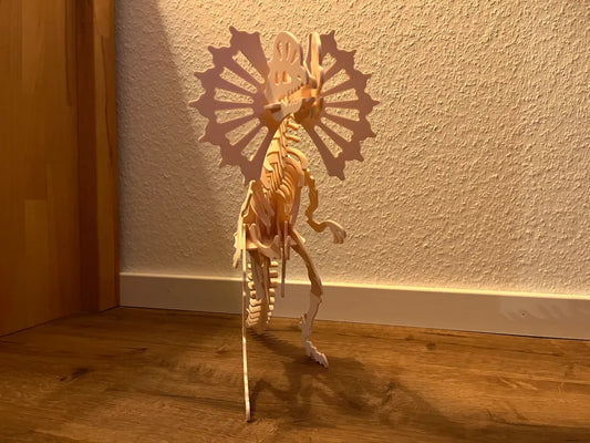 Beigefarbenes Dilophosaurus-3D-Puzzle in Dinosaurierform – Ansicht 2