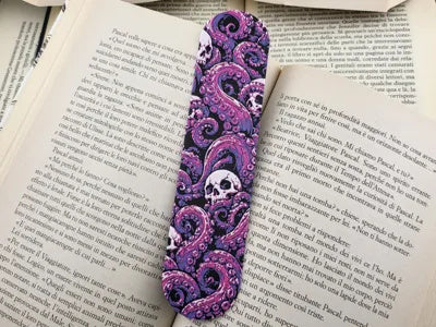 Mehrfarbiges Schädel-Tentakel-Lesezeichen aus PLA in Hot Pink, Purple, Jade White und Schwarz – Ansicht 2