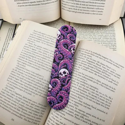 Mehrfarbiges Schädel-Tentakel-Lesezeichen aus PLA in Hot Pink, Purple, Jade White und Schwarz – Ansicht 3