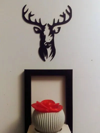 Minimalistische Hirsch-Silhouette aus PLA als Wanddekoration – Ansicht 3