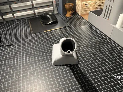 Wischwasser-Einfülltrichter aus PETG für Wohnmobile – Ansicht 4