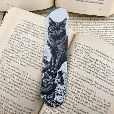 Gotisches Lesezeichen mit schwarzer Katze und Totenkopf – Ansicht 4