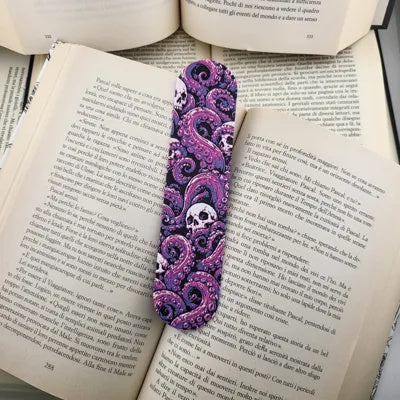 Mehrfarbiges Schädel-Tentakel-Lesezeichen aus PLA in Hot Pink, Purple, Jade White und Schwarz – Ansicht 4