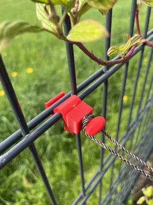 50 PETG-Halteclips für Doppelstabmattenzäune, rot, einklickbar mit wechselbaren Haken, werkzeuglose Montage – Ansicht 9