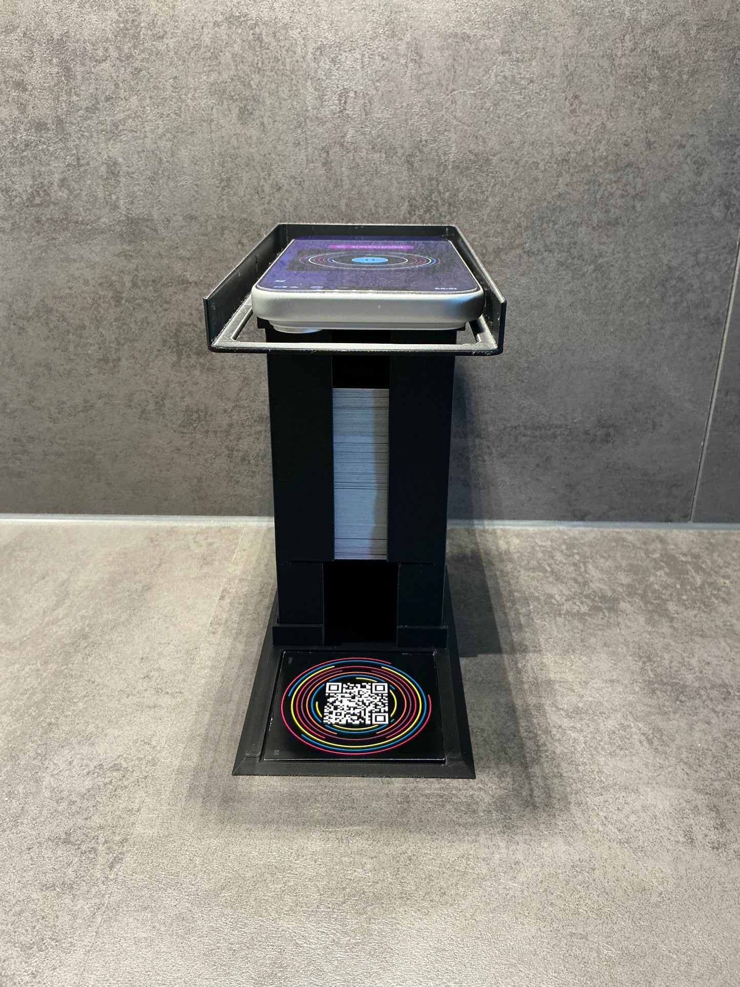 HITSTER Tower – Kartenhalter für perfekte Spielübersicht